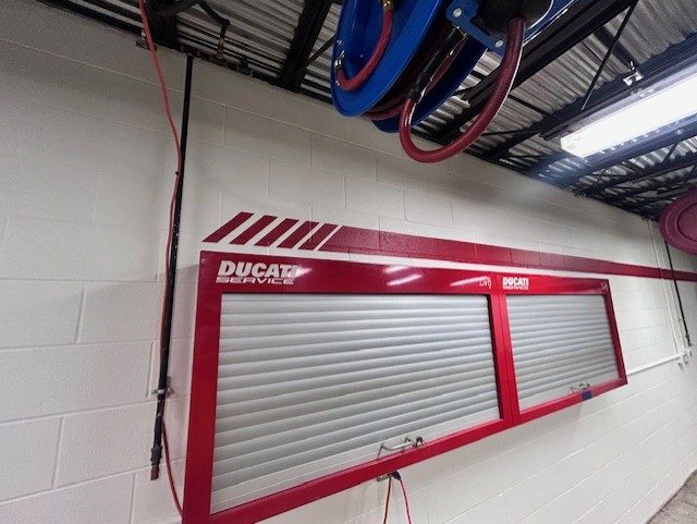 repainted auto service bay Preview Image 2