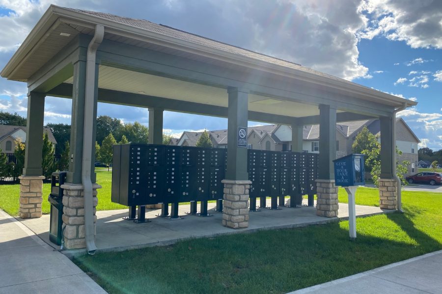 Emerson Park Apartments Exterior painting After mail boxes Preview Image 9