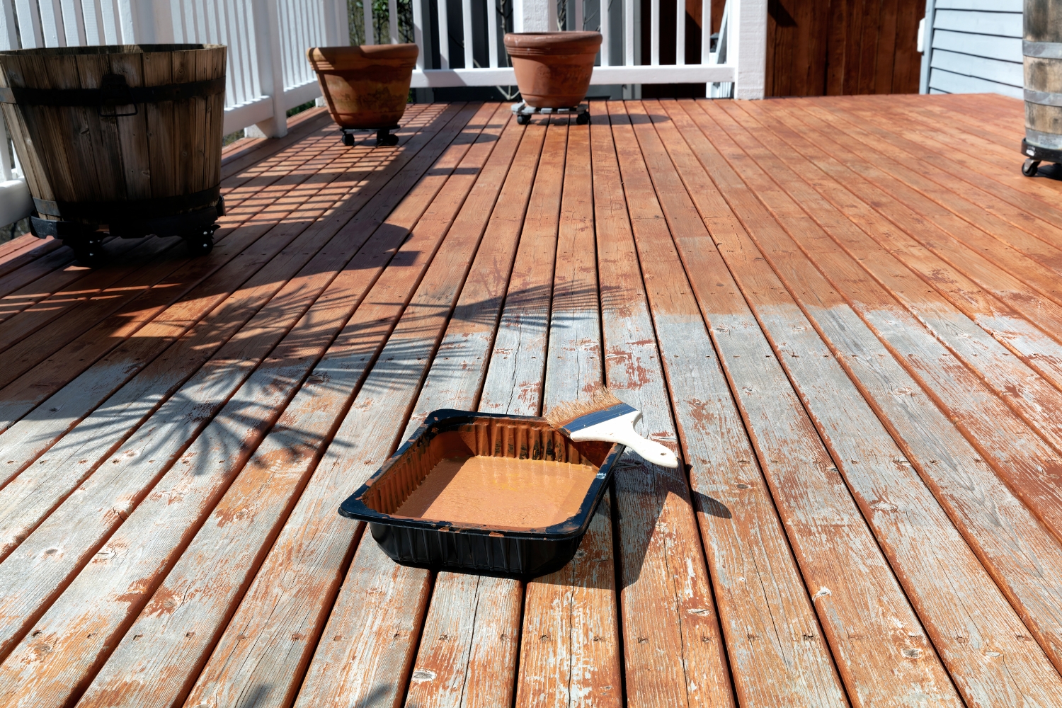 Deck staining photo