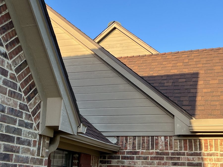 side view of front of house Preview Image 7