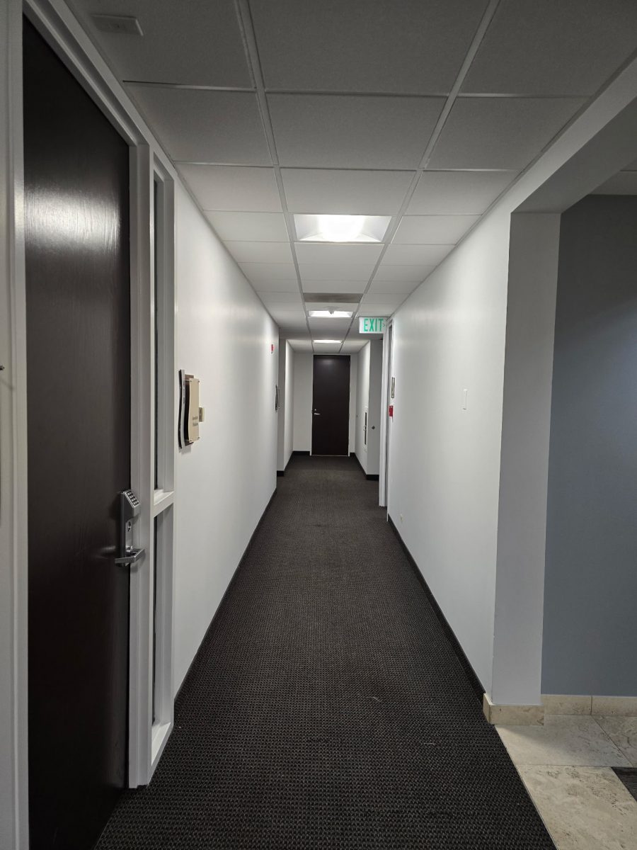 painted hallway in office complex Preview Image 5