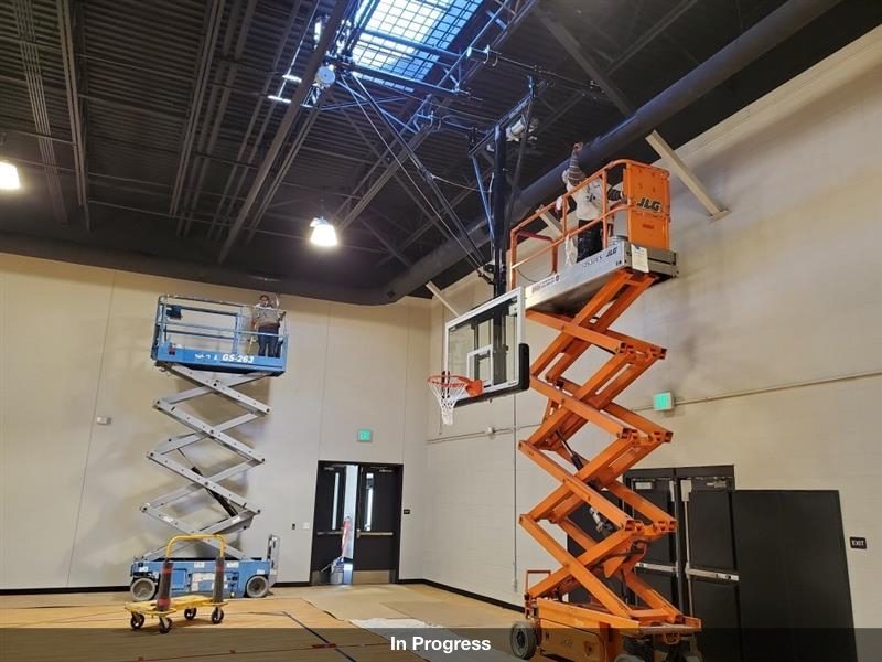 professionals working on lifts for interior renovation Preview Image 6