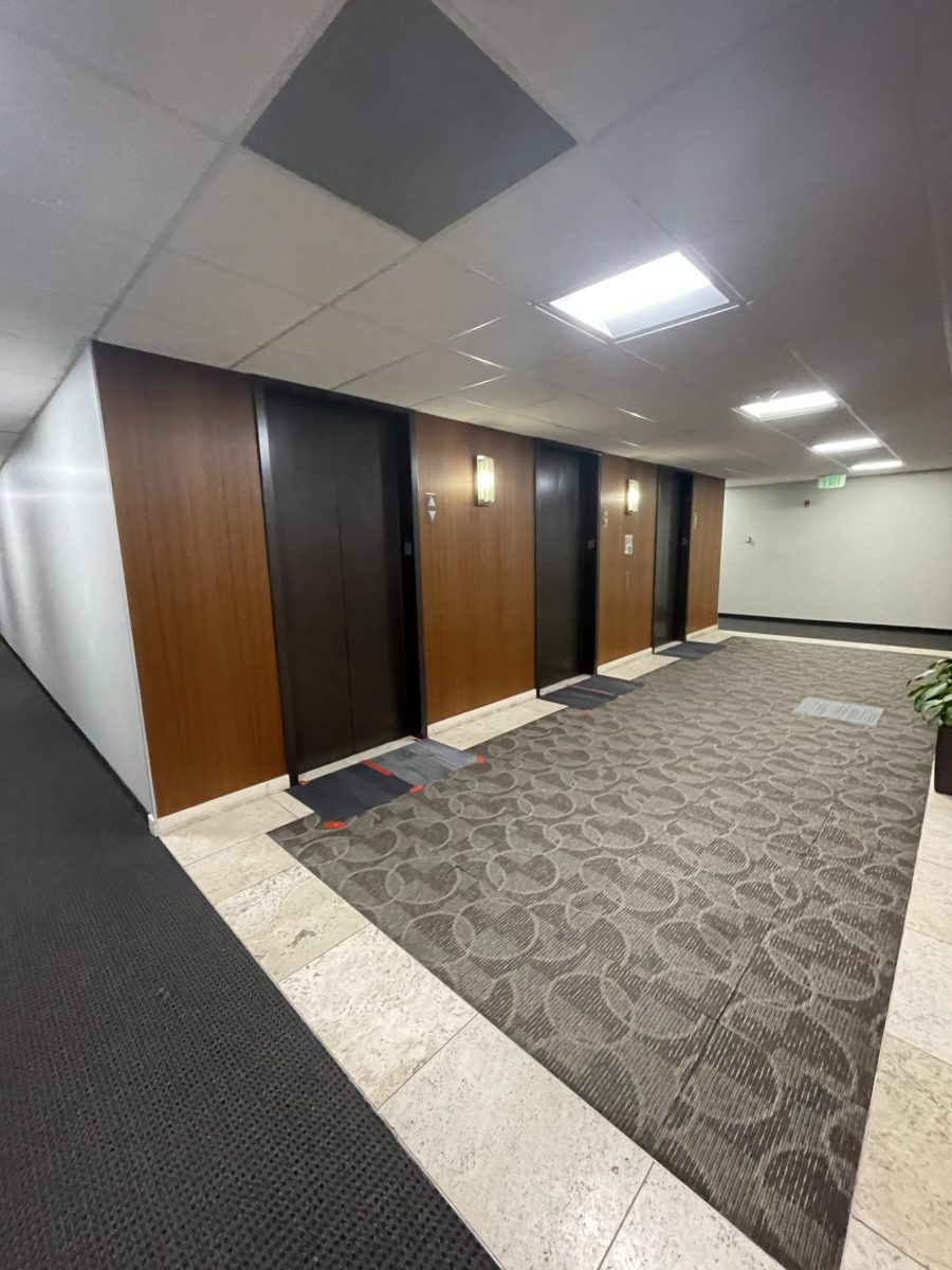 elevator lobby Preview Image 1