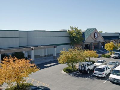 Exterior of Gander mountain building