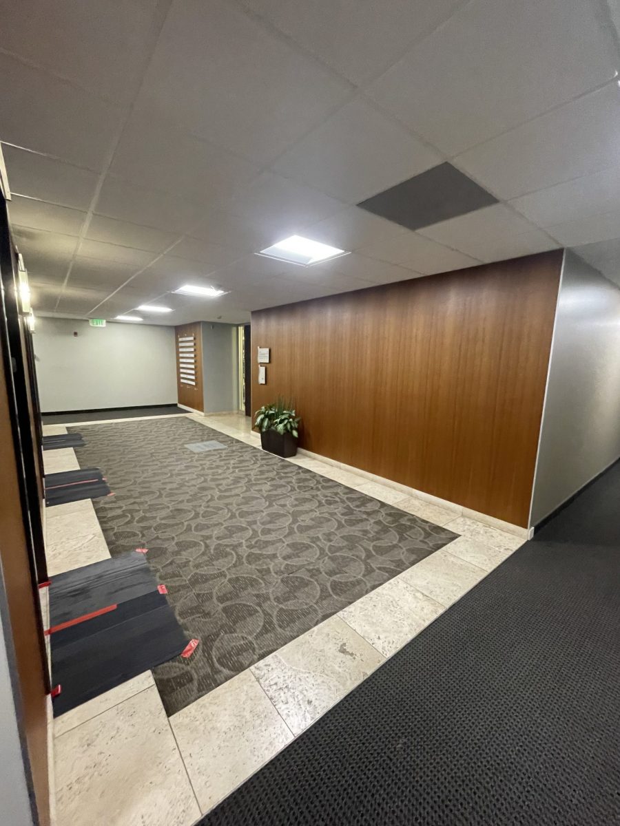 elevator lobby with wood paneling Preview Image 2