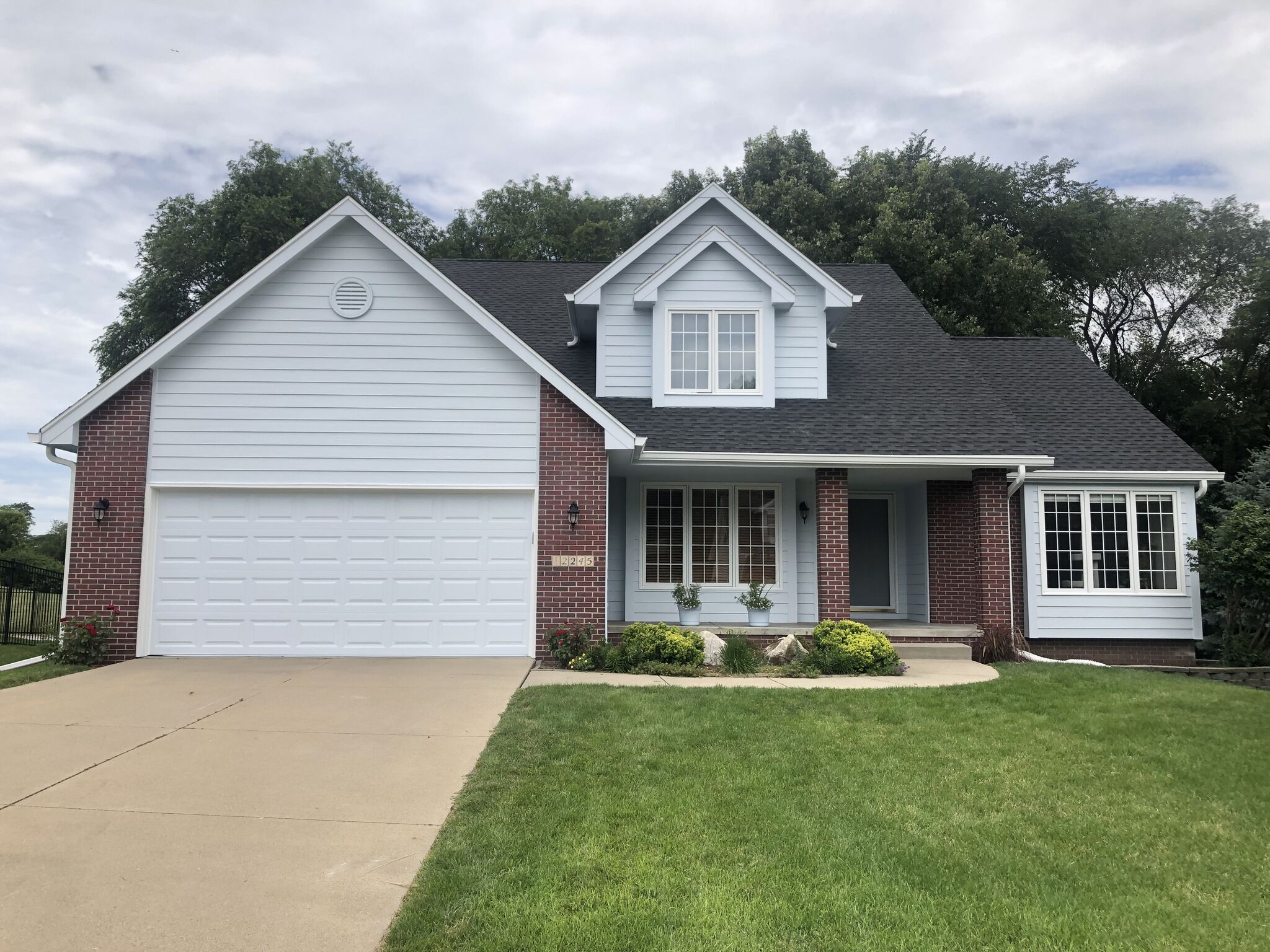 Des Moines, IA Painters Best House Painting Contractors in Urbandale