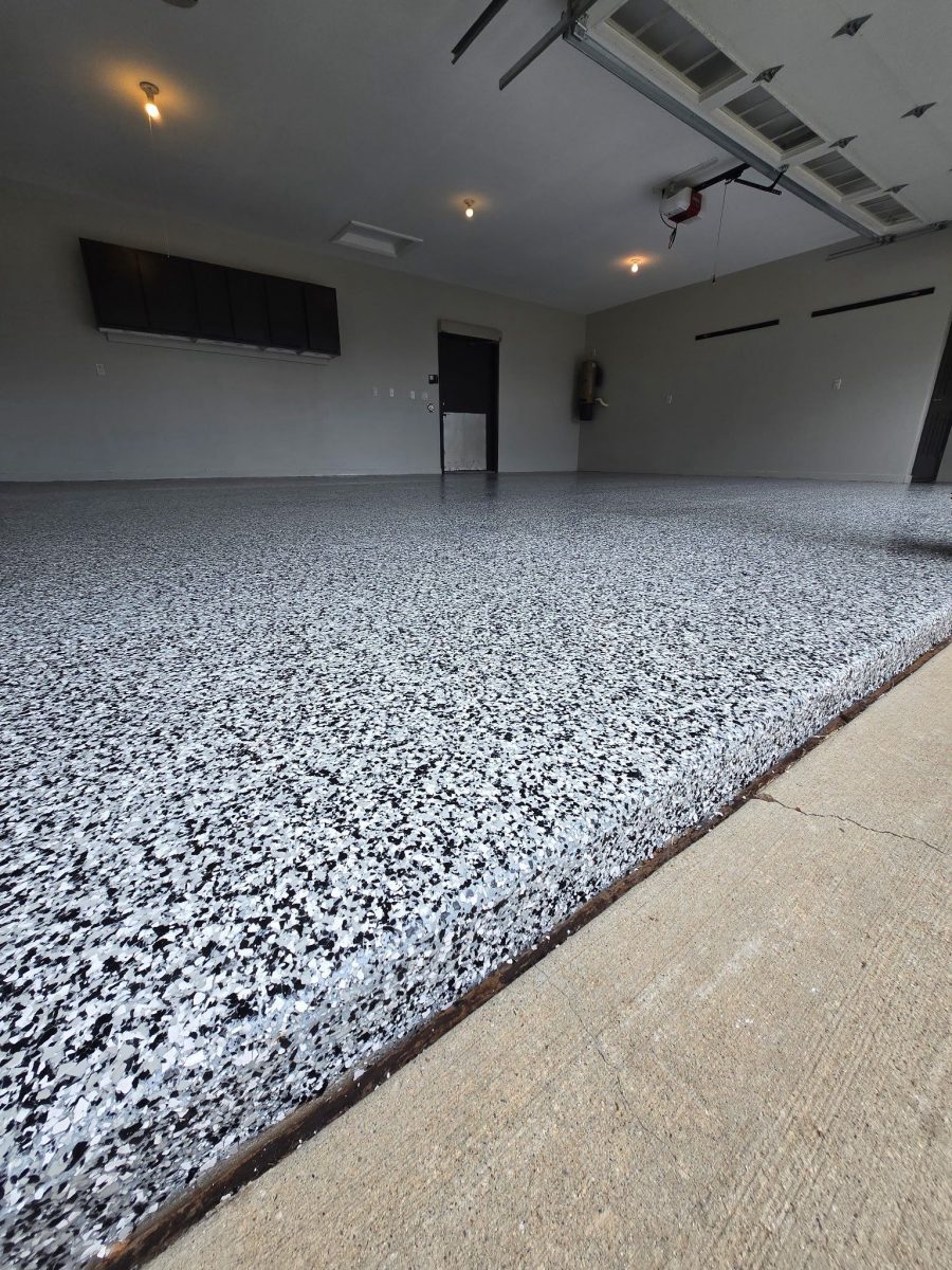 garage floor recoating in Johnston, IA Preview Image 1