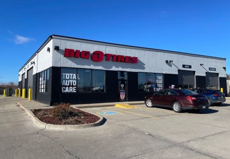 Commercial Exterior Repainting in Altoona, IA