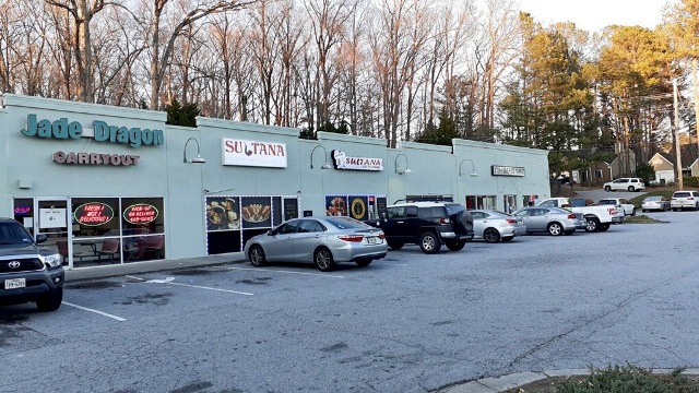 strip mall in dunwoody after