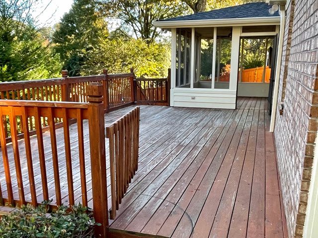 photo of deck to be restained in dunwoody ga Preview Image 2