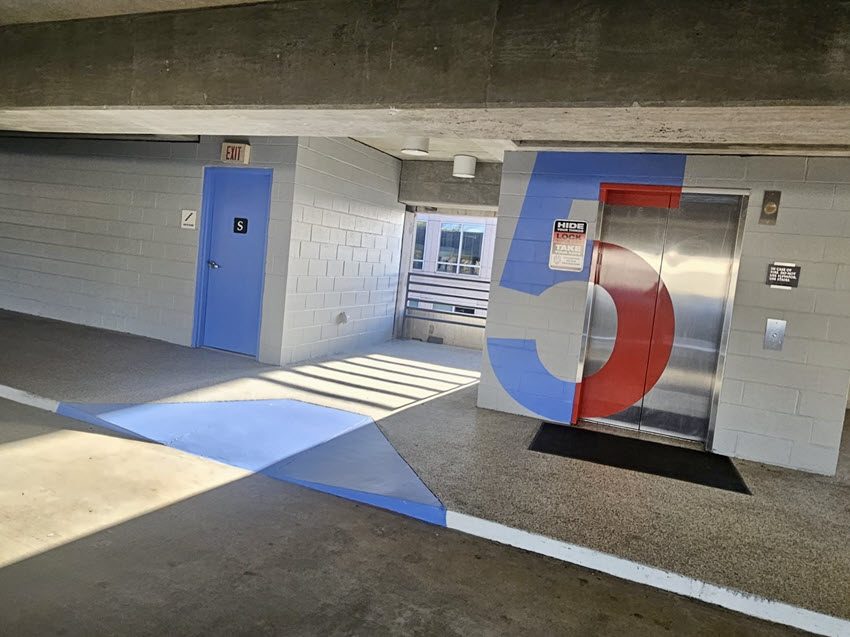 photo of repainted parking garage signage in atlanta Preview Image 4