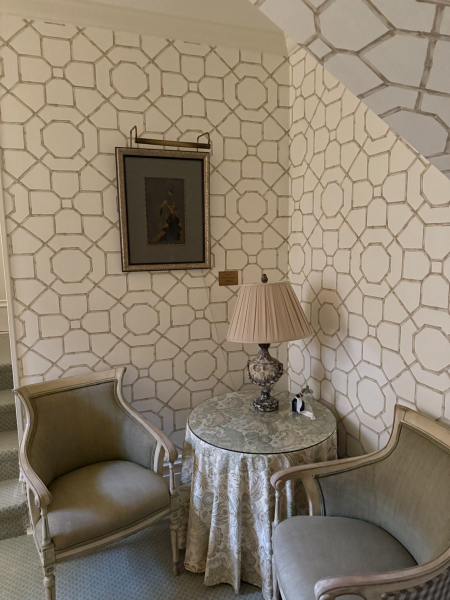 interior country club room before wallpaper removal and new paint Preview Image 3