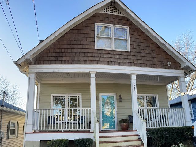 photo of home to be repainted Preview Image 1