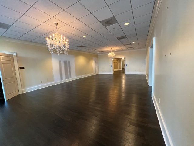 country club being repainted Preview Image 4