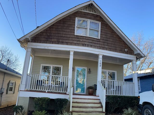 photo of home to be repainted Preview Image 3