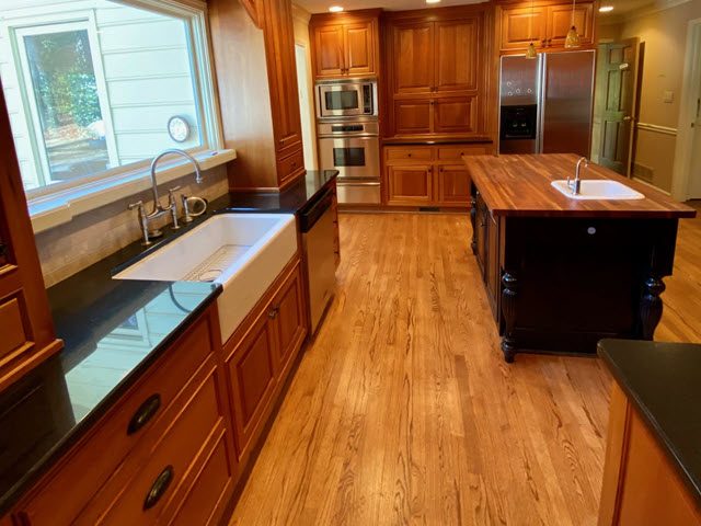 photo of kitchen in sandy springs before being repainted Preview Image 3