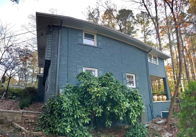 photo of repainted brick home in sandy springs georgia Preview Image 3