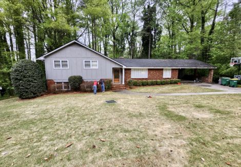 photo of home in sandy springs to be repainted