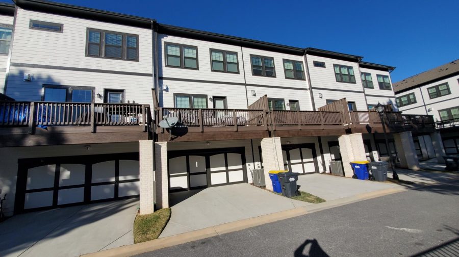 photo of repainted townhome exterior in smyrna georgia Preview Image 2