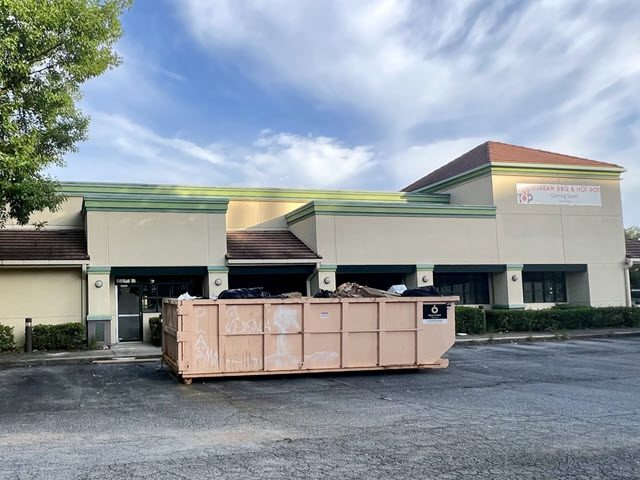 photo of restaurant before being repainted Preview Image 5