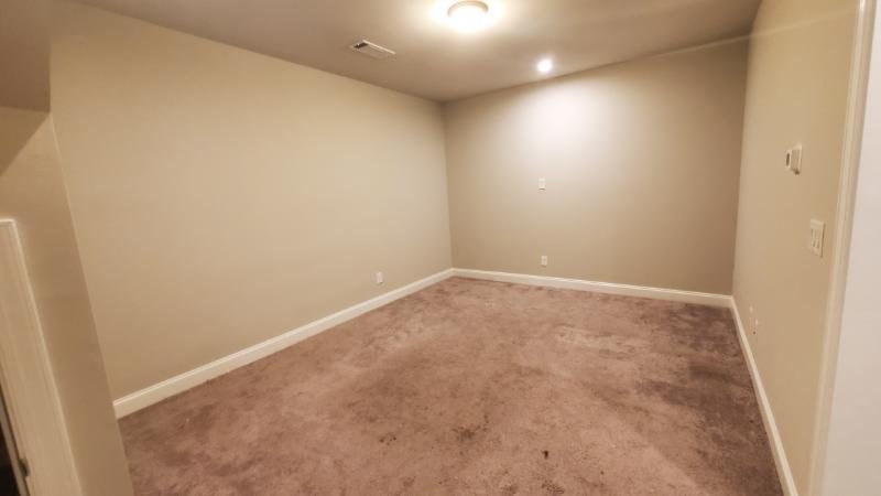 photo of repainted interior in north metro atlanta Preview Image 20