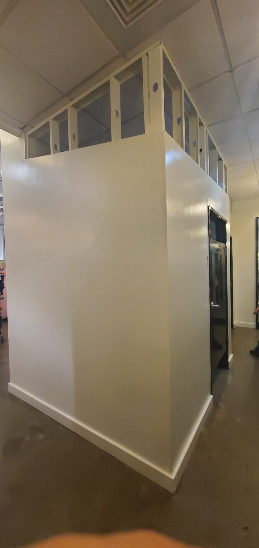 repainted retail store in kennesaw ga Preview Image 2