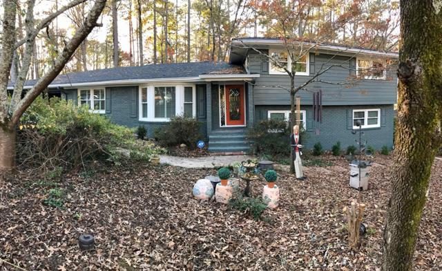 photo of repainted brick home in sandy springs georgia Preview Image 5