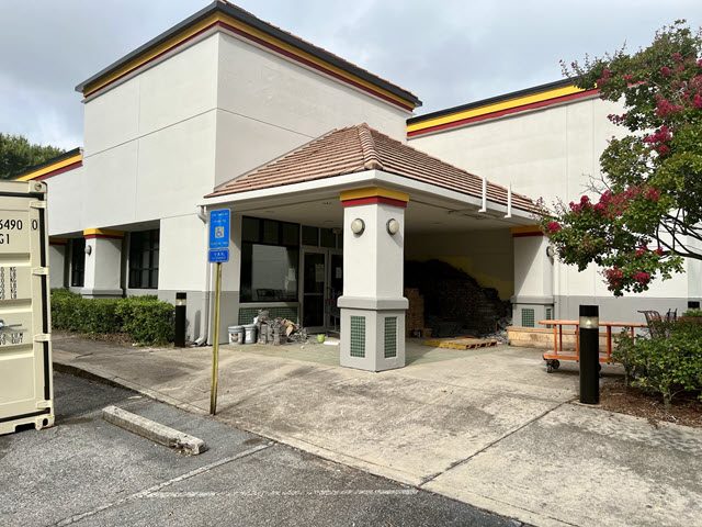 photo of repainted restaurant in sandy springs Preview Image 6