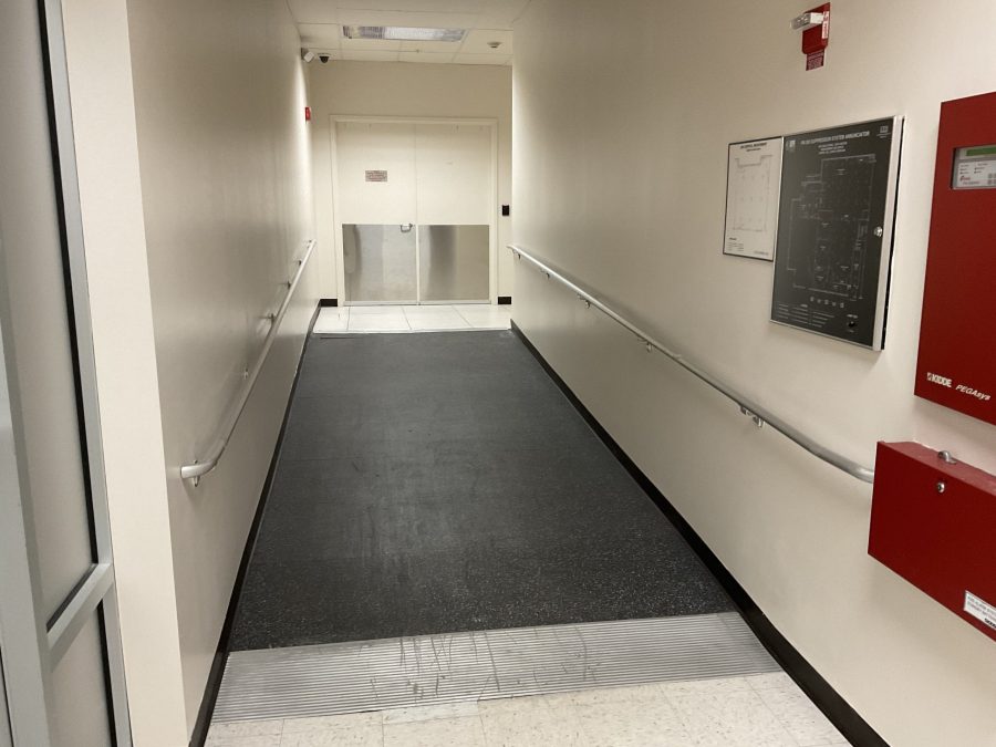 medical facility hallway interior painting Preview Image 4