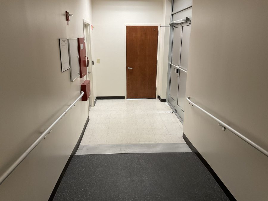 medical facility hallway interior painting Preview Image 3