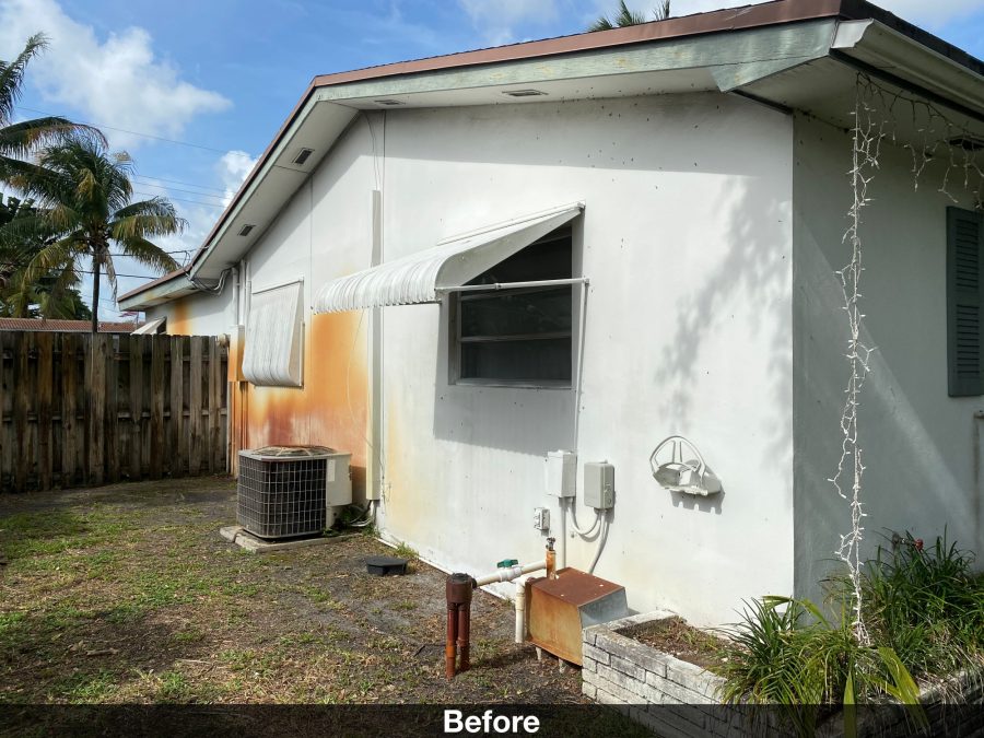 Side of home before repainting Preview Image 12