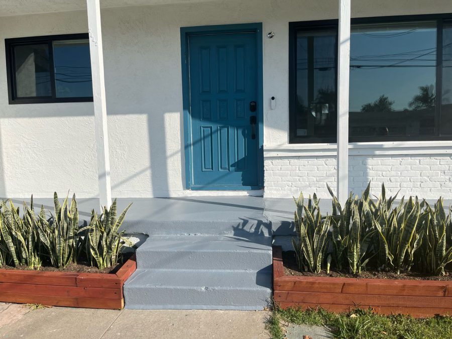 Clairemont Mesa house repainting. Preview Image 2