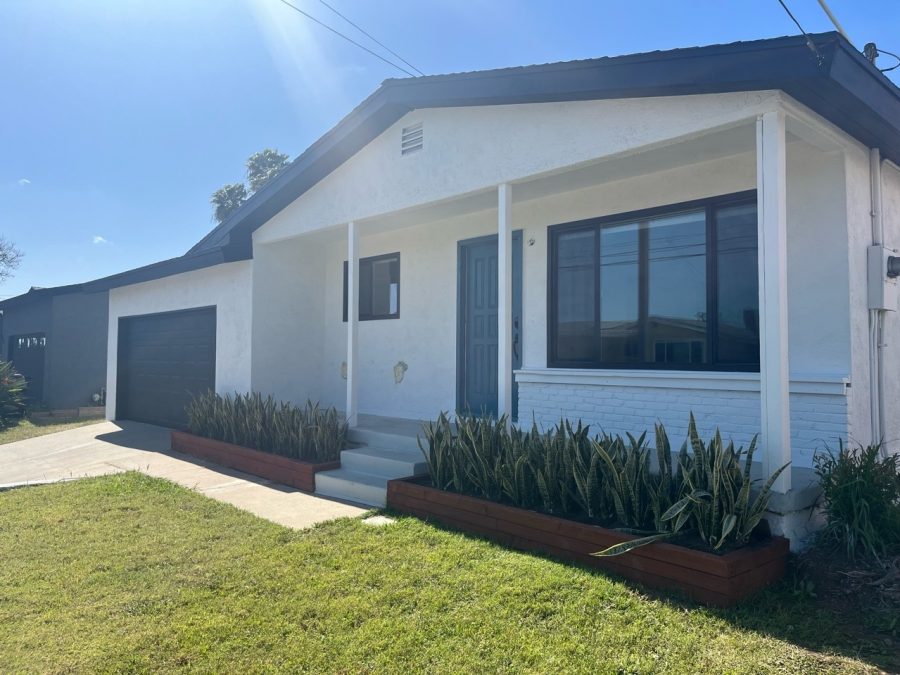 Clairemont Mesa house repainting. Preview Image 6