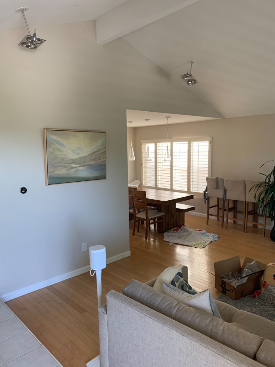 The living room and ceiling were also painted. Preview Image 12