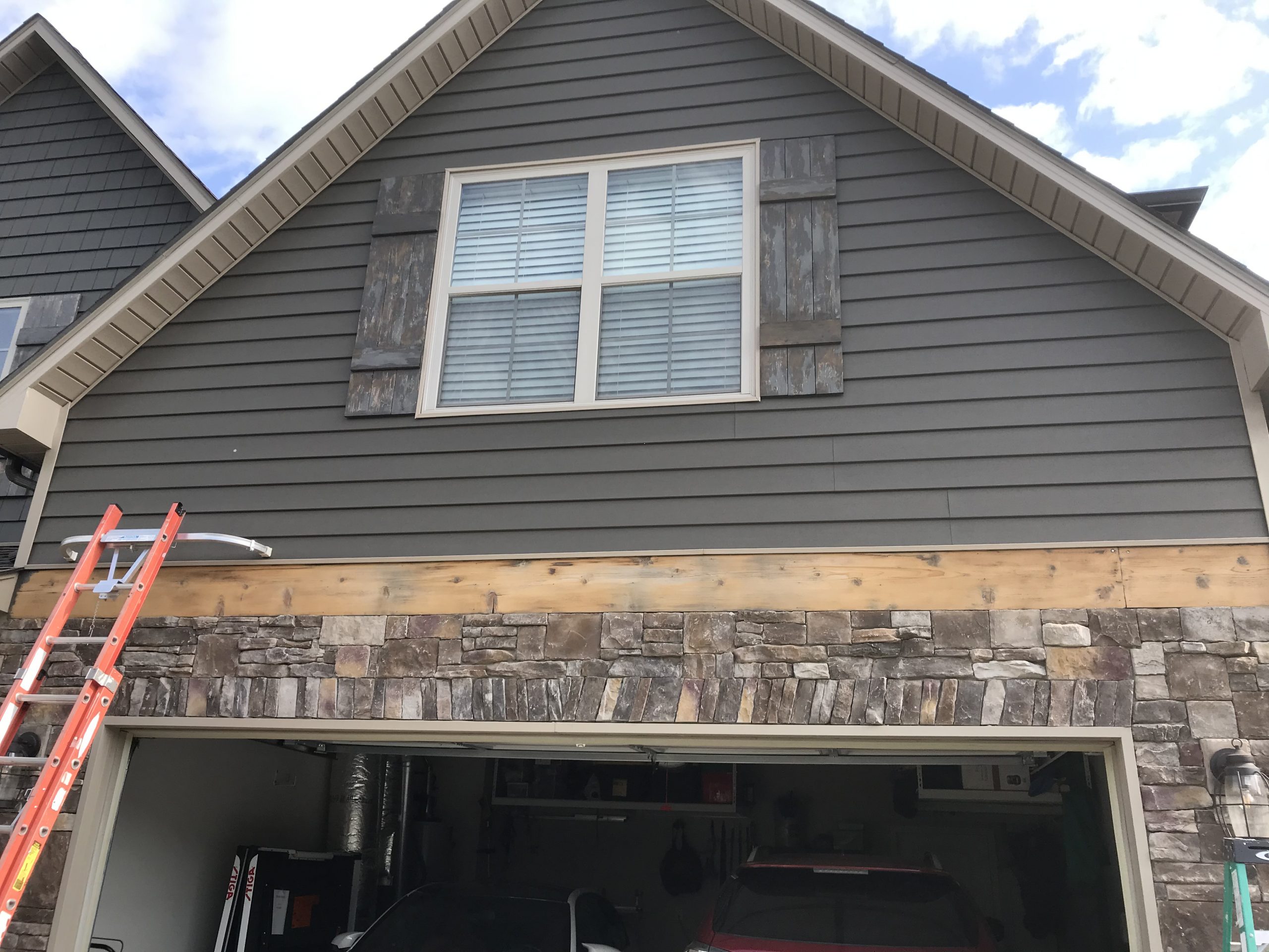 garage trim before replacement
