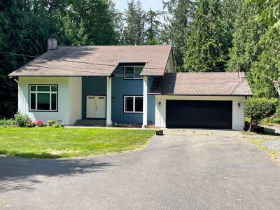 Blue and white home in woodinville, washington