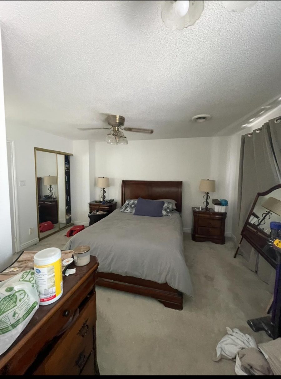 bedroom with furniture and white walls Preview Image 1