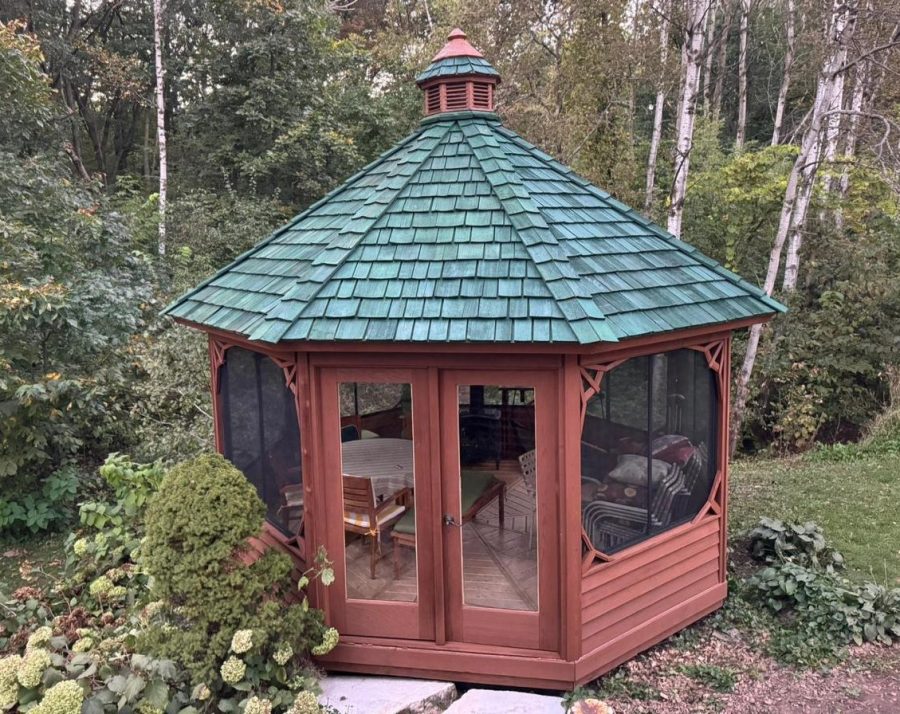 Wood Trim & Gazebo Staining Project Preview Image 3