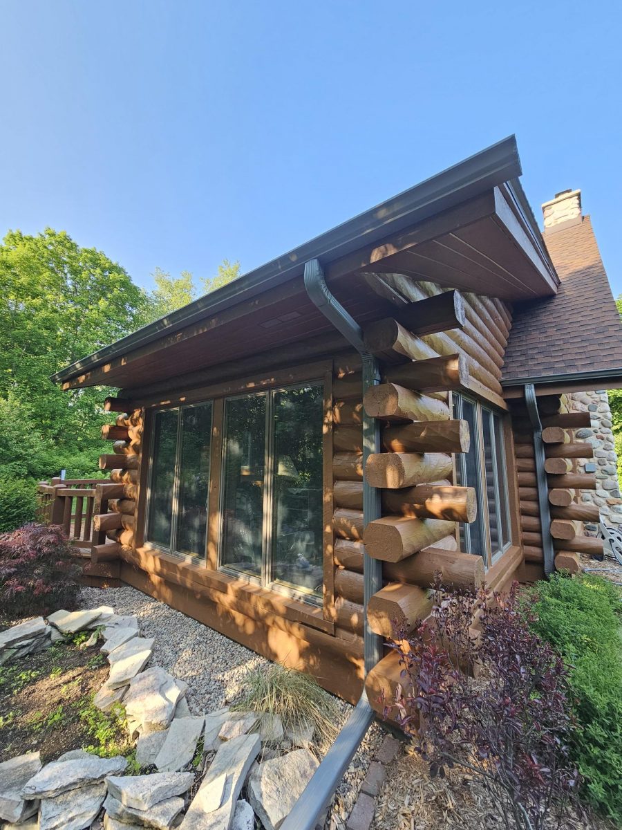 stained log home Preview Image 3