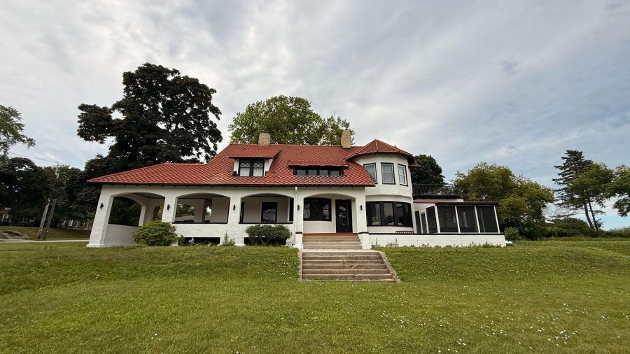 white painted brick and stucco house exterior Preview Image 4