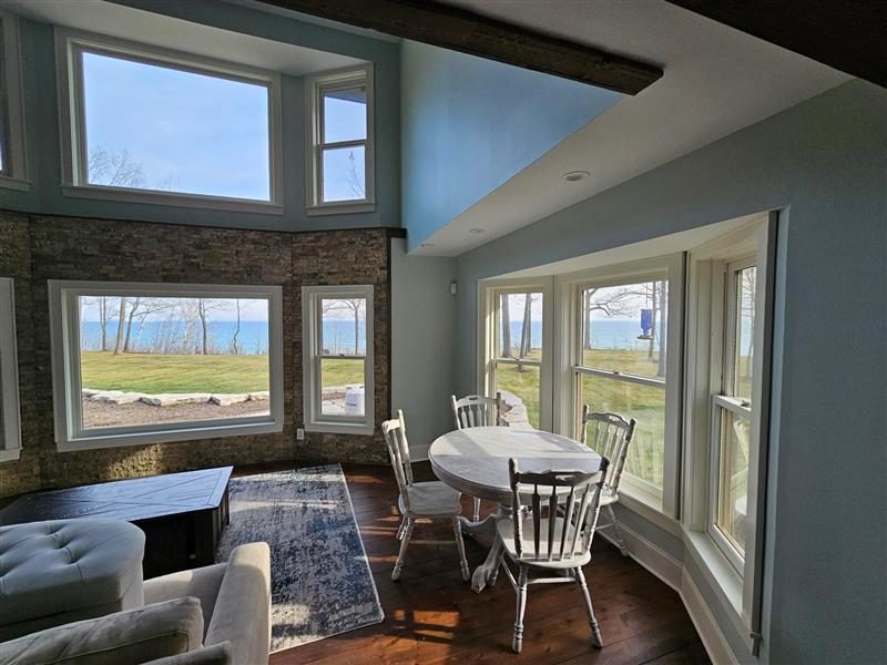 Dininig Area Preview Image 3