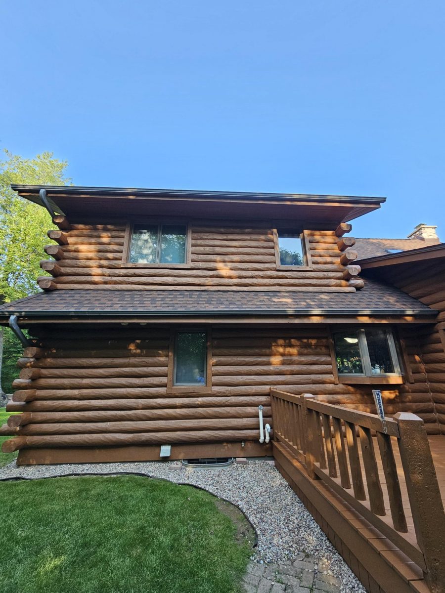 stained log home Preview Image 4