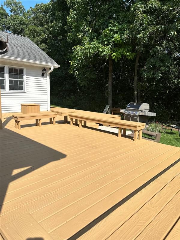 Deck Staining Project Preview Image 5