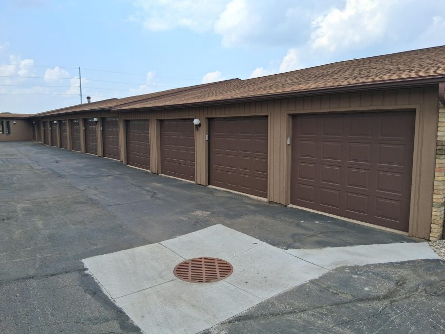 garage doors Preview Image 2