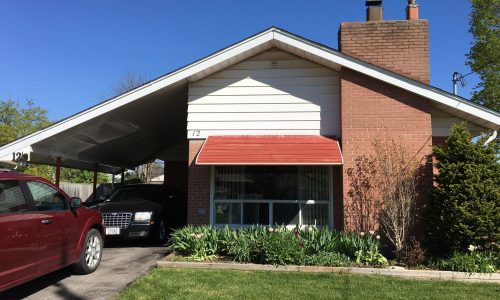 Exterior Vinyl Siding Before CertaPro Painters of Etobicoke