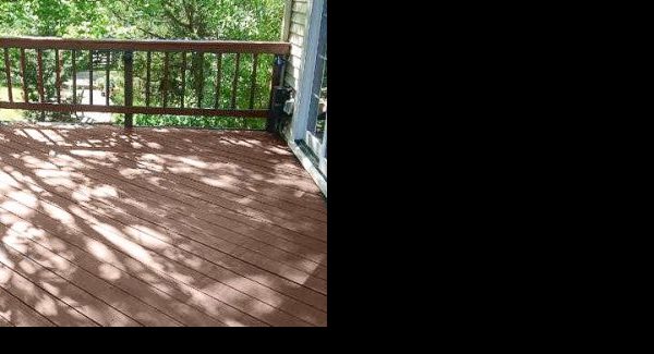 3 Reasons to Refinish Your Deck