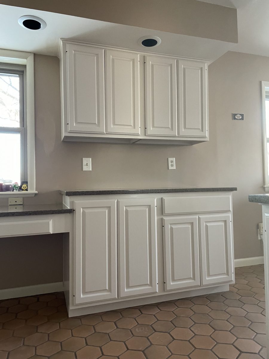 Kitchen desk painted white Preview Image 4