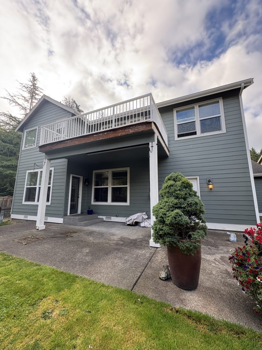 home exterior before repaint Preview Image 5