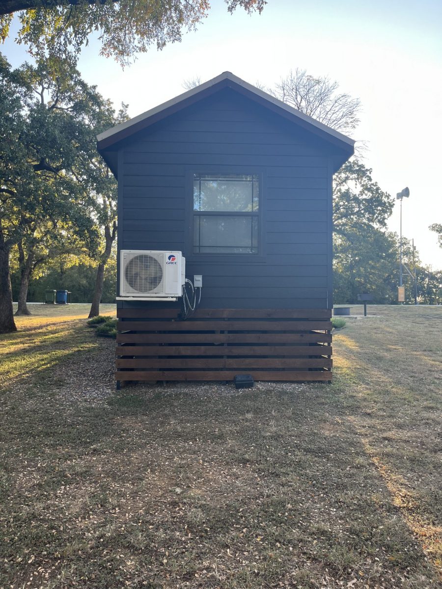 Cabin Rental Exterior Blue Painting Preview Image 3