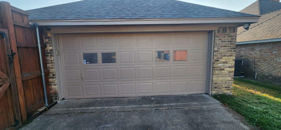 After Garage Door Painting Dallas, TX Preview Image 1